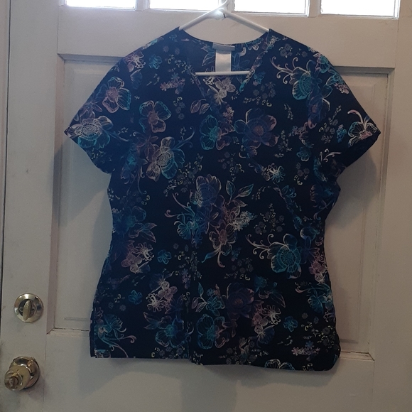 Medical scrub - Picture 4 of 8